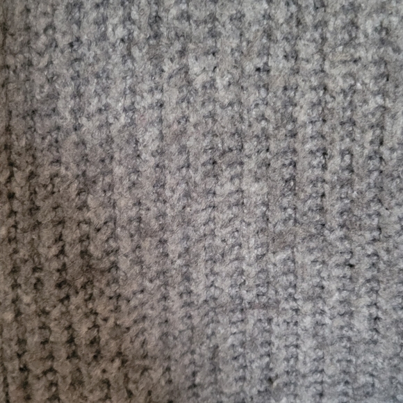 Tahari oversized cardigan - Picture 3 of 3